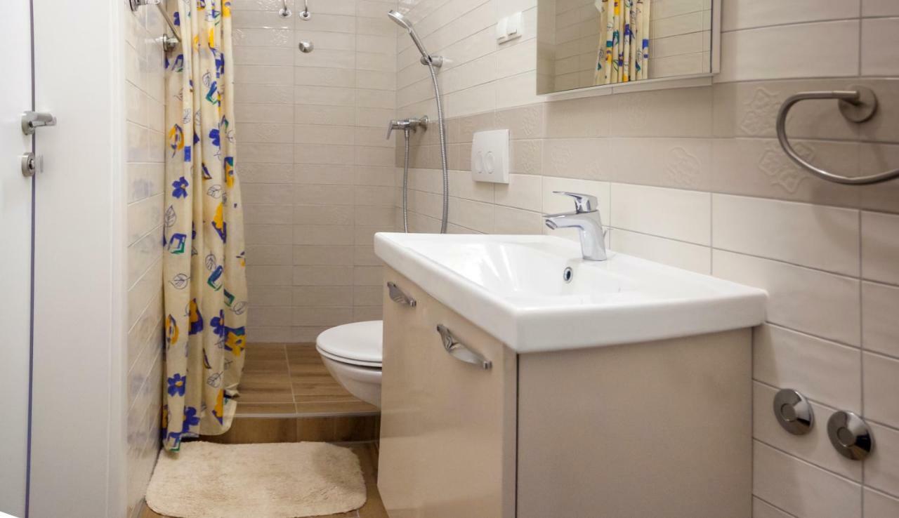 Apartment Hasanec Njivice Bagian luar foto