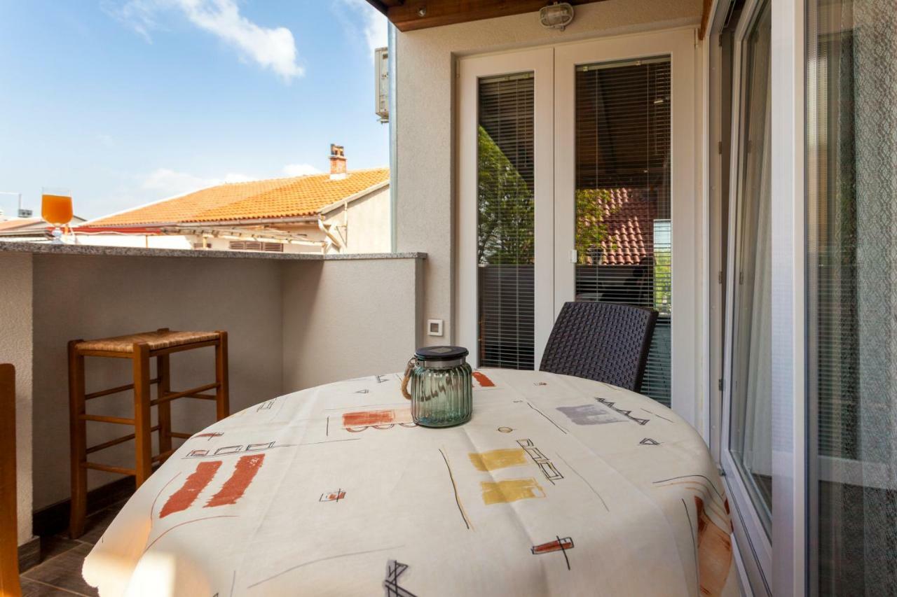 Apartment Hasanec Njivice Bagian luar foto
